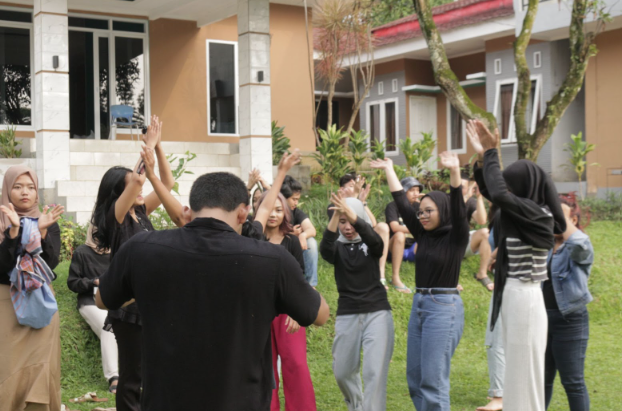 Kegiatan Mentoring, Bounding, dan Refreshing Gambar 12